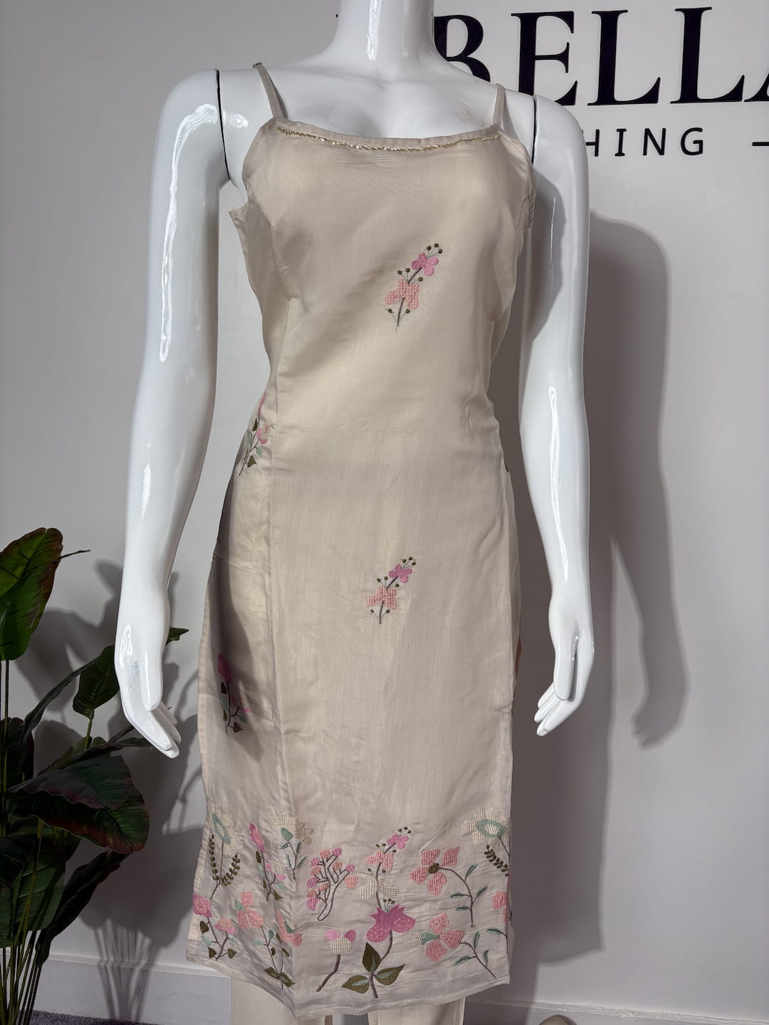 Sleeveless Mul Chanderi Cotton Kurtha with Handwork & Embroidery